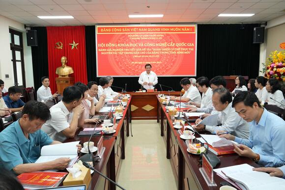 Nghiệm thu cấp quốc gia Đề tài “Hoàn thiện cơ chế thực thi nguyên tắc tập trung dân chủ của Đảng trong tình hình mới”