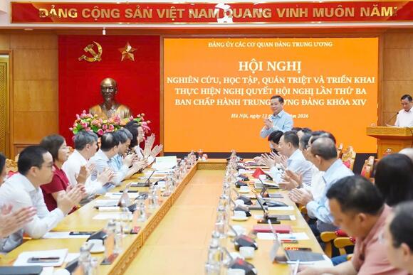 Hội nghị nghiên cứu, học tập, quán triệt và triển khai thực hiện Nghị quyết Hội nghị lần thứ ba Ban Chấp hành Trung ương Đảng khoá XIV