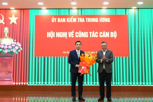 Bộ Chính trị chuẩn y đồng chí Trần Văn Phúc giữ chức Phó Chủ nhiệm Ủy ban Kiểm tra Trung ương khóa XIV
