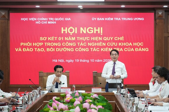 Hội nghị sơ kết 01 năm thực hiện Quy chế phối hợp trong công tác nghiên cứu khoa học và đào tạo, bồi dưỡng công tác kiểm tra của Đảng