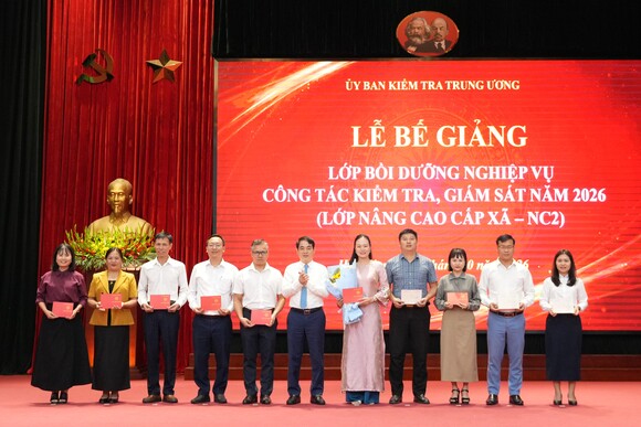 Bế giảng Lớp bồi dưỡng nghiệp vụ kiểm tra, giám sát nâng cao cấp xã 2